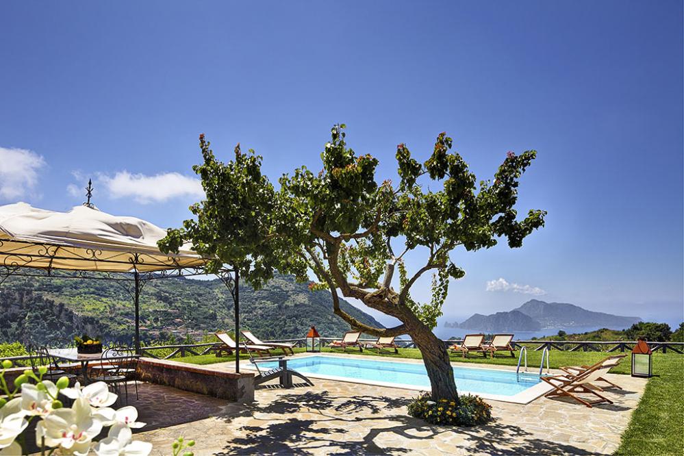 Casa Arcobaleno, Amalfi Coast, known for its breathtaking views