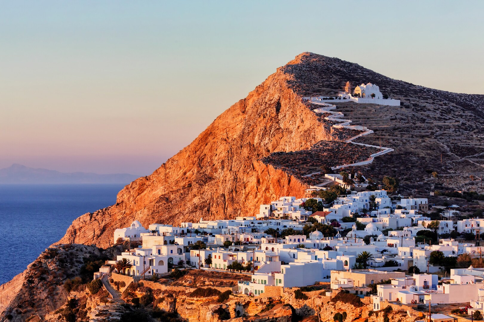 The town of Chora on Folegandros, one of the best quiet Greek islands.
